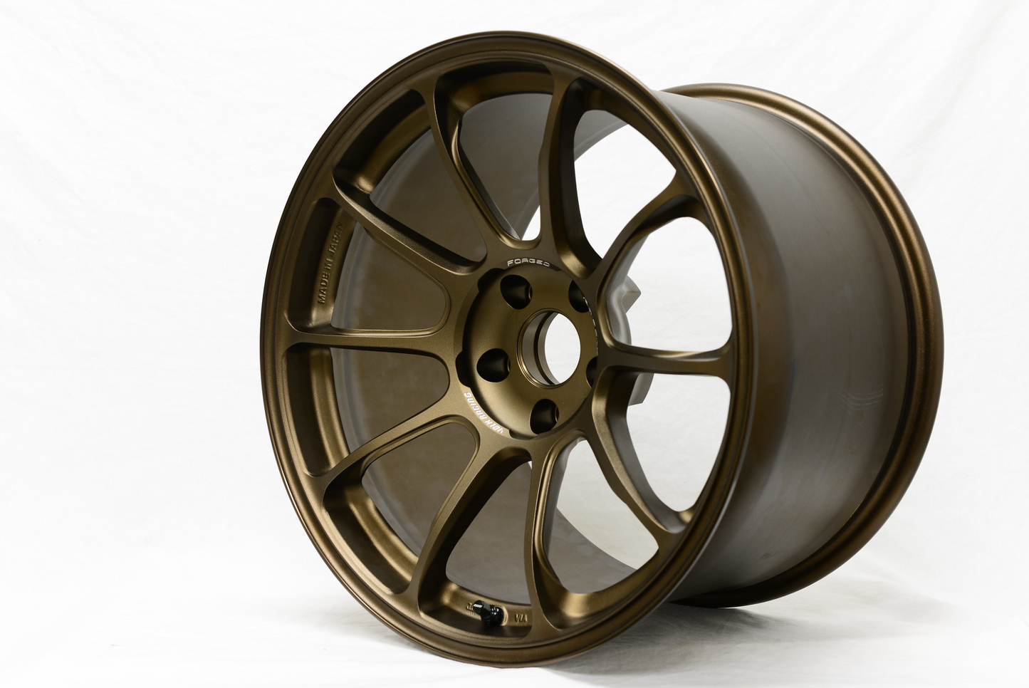 Volk Racing ZE40 17x7.5 | 5x114.3